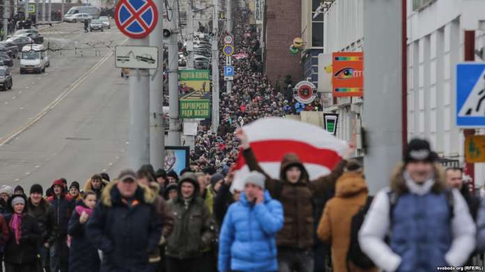Міліція в цивільному поводиться брутально, затримано понад 200 осіб, – продюсер «Белсат» про акції в Білорусі Міліція в цивільному поводиться брутально, затримано понад 200 осіб, – продюсер «Белсат» про акції в Білорусі
