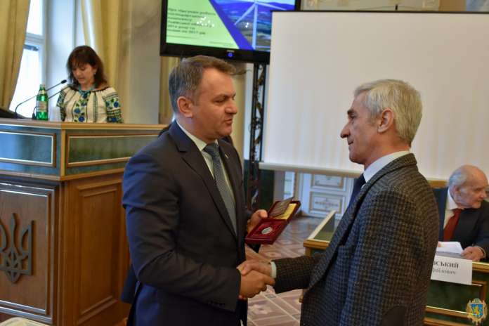 Синютка нагородив видатних мешканців Львівщини Синютка нагородив видатних мешканців Львівщини