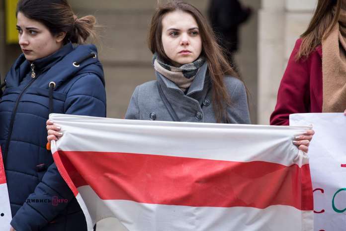 «За нашу і вашу свободу!» Львів’яни вийшли на акцію підтримки білоруських мітингувальників (фото) «За нашу і вашу свободу!» Львів’яни вийшли на акцію підтримки білоруських мітингувальників (фото)