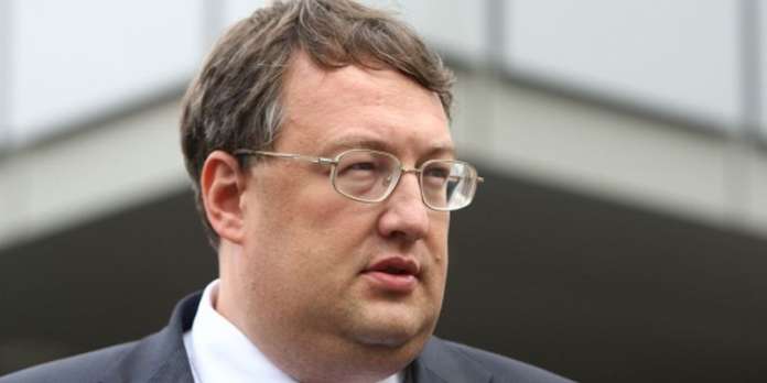 Геращенко застережив Садового від заяв про висунення йому підозри Геращенко застережив Садового від заяв про висунення йому підозри