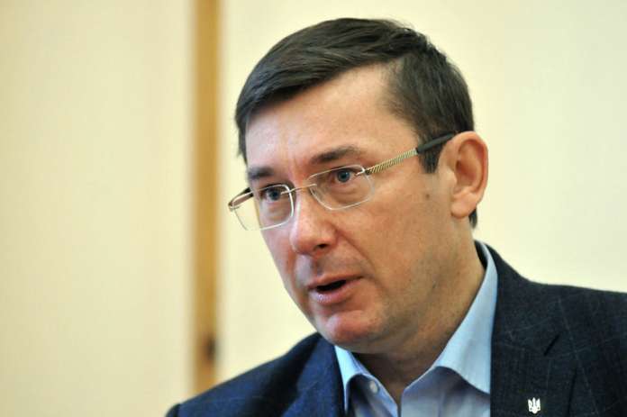 Луценко припустив, що Садовому можуть висунути кримінальне обвинувачення Луценко припустив, що Садовому можуть висунути кримінальне обвинувачення