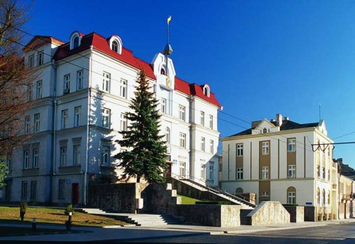 Три заступника мера Луцька подали у відставку Три заступника мера Луцька подали у відставку