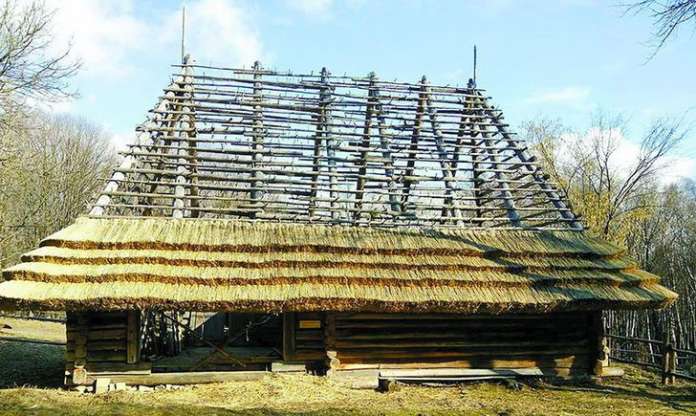 У ЛОР заявляють про вандалізм у Шевченківському гаю і вимагають покарати винних У ЛОР заявляють про вандалізм у Шевченківському гаю і вимагають покарати винних