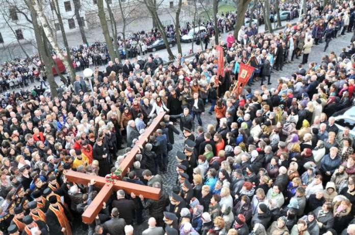 На Сихові відбудеться піша Хресна дорога На Сихові відбудеться піша Хресна дорога