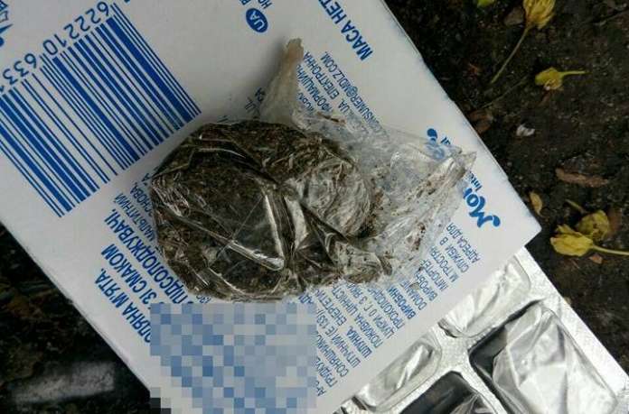 Два дні поспіль патрульні ловили львів’ян з наркотиками Два дні поспіль патрульні ловили львів’ян з наркотиками