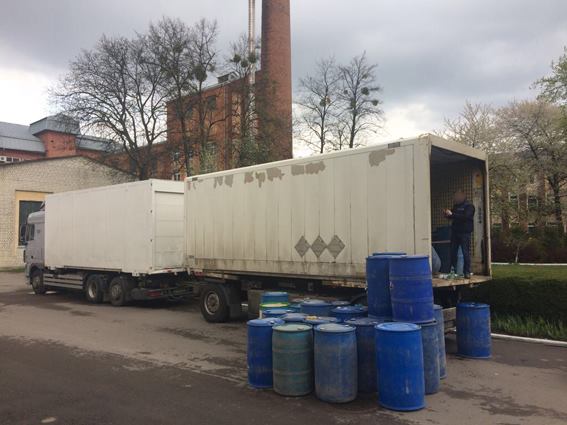 25 тонн спирту: поліція затримала машину із цікавим вантажем на Львівщині