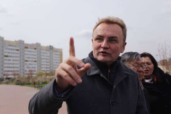 Садовий хоче збудувати трамвайну колію до стадіону «Арена Львів» Садовий хоче збудувати трамвайну колію до стадіону «Арена Львів»