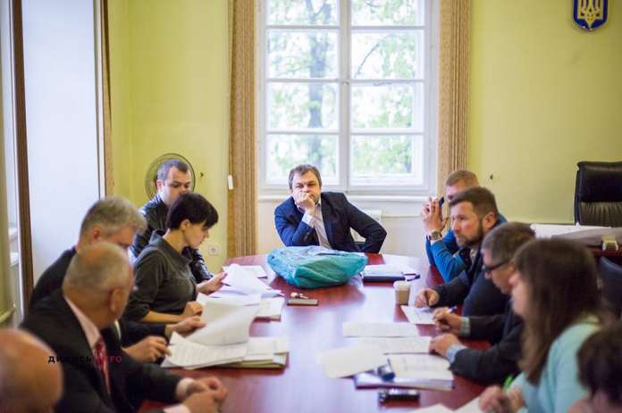 Скандальний конкурс з визначення перевізників у Львові знову перенесли Скандальний конкурс з визначення перевізників у Львові знову перенесли