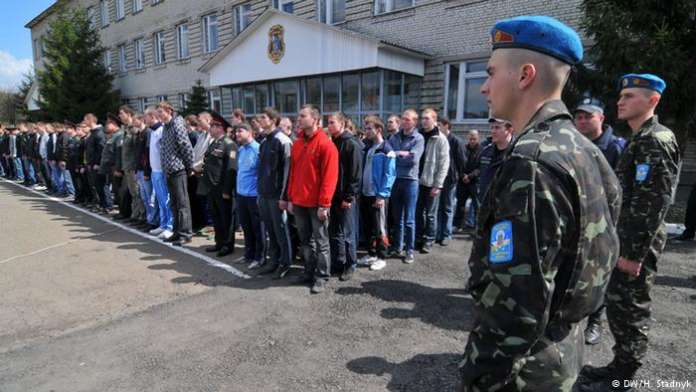 Українських військовозобов’язаних від 17 до 60 років вноситимуть у єдиний реєстр Українських військовозобов’язаних від 17 до 60 років вноситимуть у єдиний реєстр