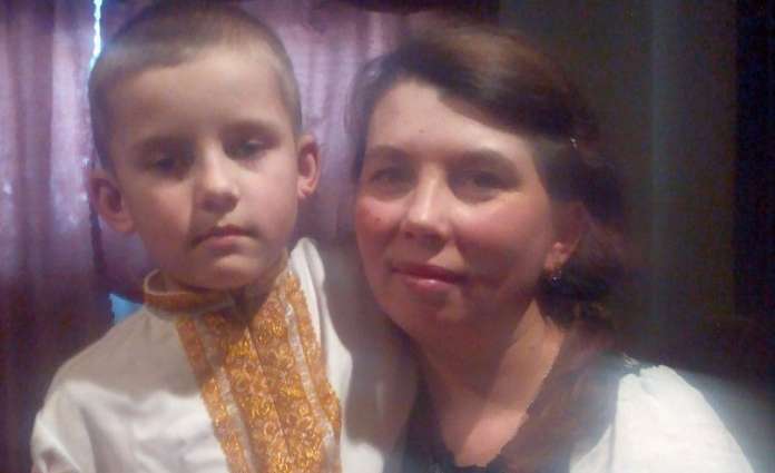 Небайдужих просять допомогти врятувати життя матері двох дітей Небайдужих просять допомогти врятувати життя матері двох дітей