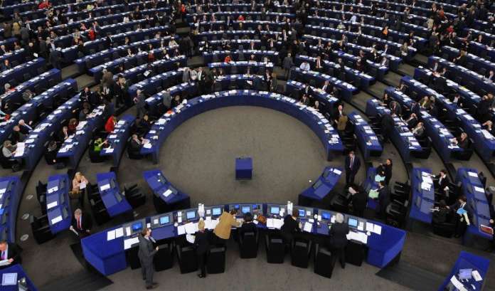Сьогодні Європейський парламент голосуватиме за безвізовий режим для України Сьогодні Європейський парламент голосуватиме за безвізовий режим для України