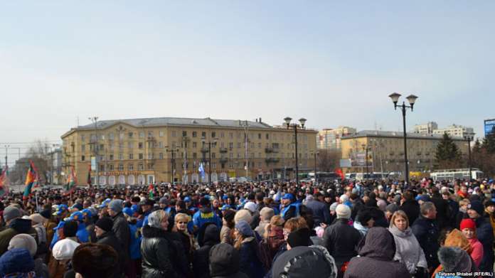 У Росії пройшли організовані протести проти тероризму – знову є затримані (відео) У Росії пройшли організовані протести проти тероризму – знову є затримані (відео)