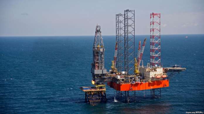Росія викачала з українських родовищ вже три мільярди кубів газу Росія викачала з українських родовищ вже три мільярди кубів газу