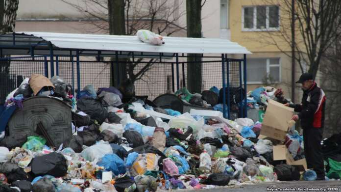 Ще одне місто відмовилося приймати львівське сміття Ще одне місто відмовилося приймати львівське сміття