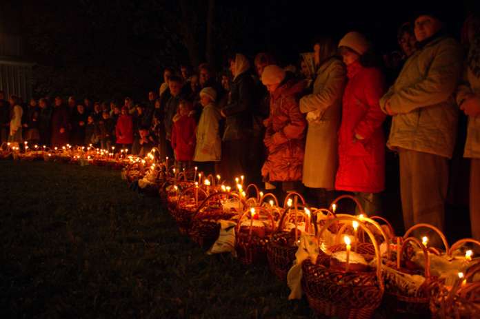 На Львівщині у Великодніх богослужіннях взяли участь 830 тисяч людей На Львівщині у Великодніх богослужіннях взяли участь 830 тисяч людей