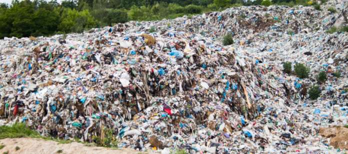 У Кропивницькому звільнили працівника сміттєзвалища через львівське сміття У Кропивницькому звільнили працівника сміттєзвалища через львівське сміття