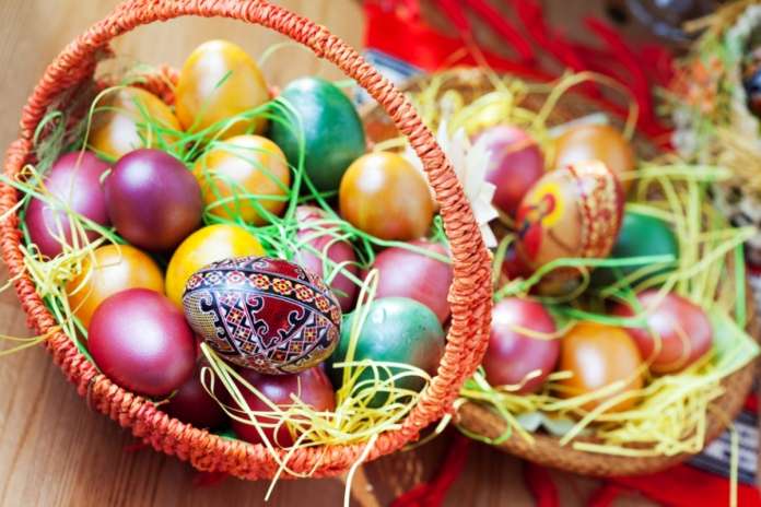 Львів’ян запрошують до виготовлення великодніх листівок Львів’ян запрошують до виготовлення великодніх листівок