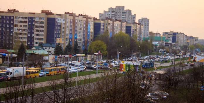 Сихів загруз у «тягнучках» (фото) Сихів загруз у «тягнучках» (фото)