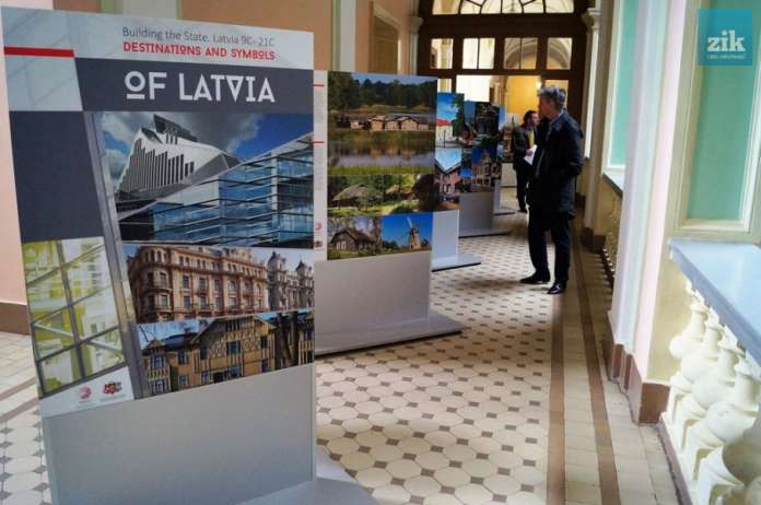 Латвійські посадовці відкрили виставку у Львові Латвійські посадовці відкрили виставку у Львові