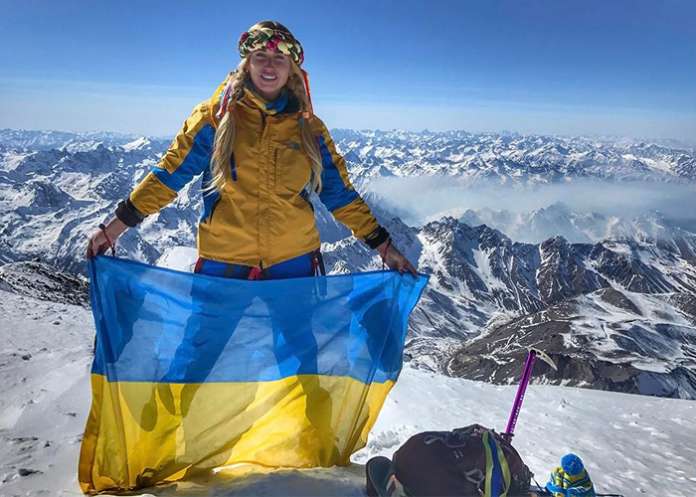Місяць та півтора мільйона: як перша в історії українка підкорила Еверест