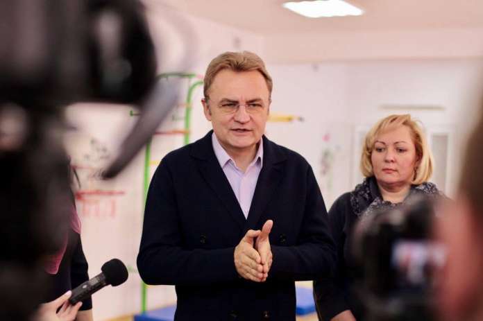 Грибовицька трагедія: у прокуратурі досі не знають, чи буде оголошена підозра Садовому Грибовицька трагедія: у прокуратурі досі не знають, чи буде оголошена підозра Садовому