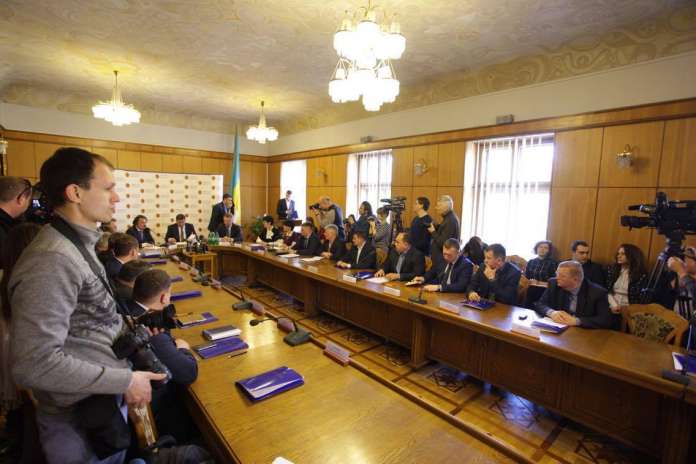 Сьогодні у Жидачеві вирішуватимуть, чи приймати львівське сміття Сьогодні у Жидачеві вирішуватимуть, чи приймати львівське сміття