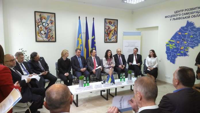 Україна має вражаючі показники децентралізації, – посол ЄС Україна має вражаючі показники децентралізації, – посол ЄС