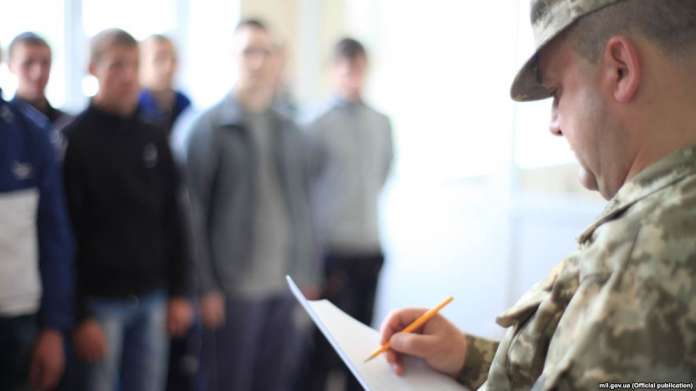 Після запровадження реєстру військовозобов’язаних всюди потрібна буде довідка з військкомату, – Тіщенко Після запровадження реєстру військовозобов’язаних всюди потрібна буде довідка з військкомату, – Тіщенко