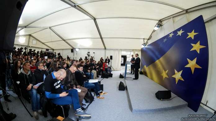 5 тез Порошенка або Що хотів сказати нам президент на прес-конференції 5 тез Порошенка або Що хотів сказати нам президент на прес-конференції
