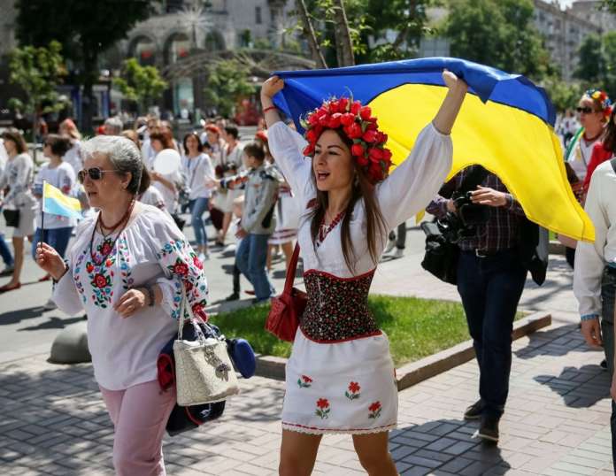 У Києві пройшов Мегамарш вишиванок (фото) У Києві пройшов Мегамарш вишиванок (фото)
