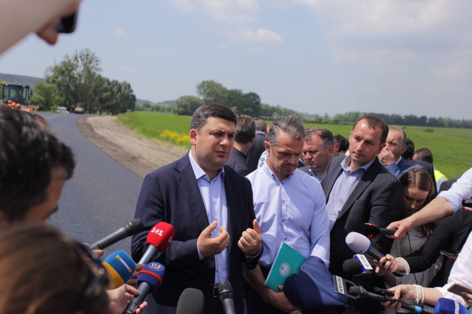 Сміттєпереробний завод має збудувати Садовий, я можу тільки допомогти, – Гройсман - 2