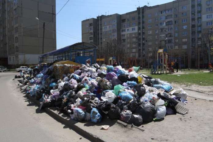 На території міста накопичено 7580 тонн сміття На території міста накопичено 7580 тонн сміття