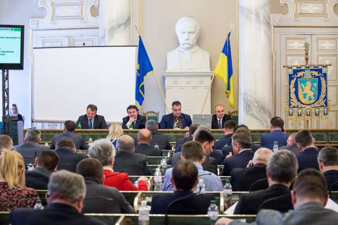 Обласні депутати хочуть, щоб ЛМР відшкодувати громадам збитки за стихійні смітники Обласні депутати хочуть, щоб ЛМР відшкодувати громадам збитки за стихійні смітники