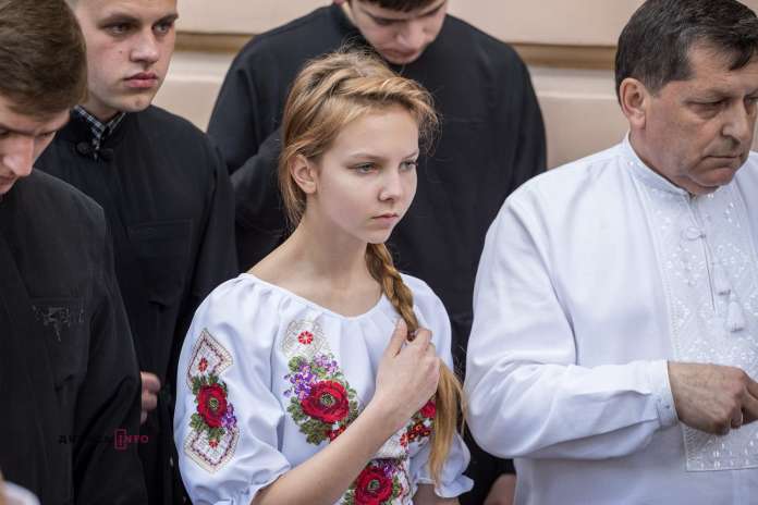 Скульптури у центрі Львова одягнуть у вишиванки Скульптури у центрі Львова одягнуть у вишиванки