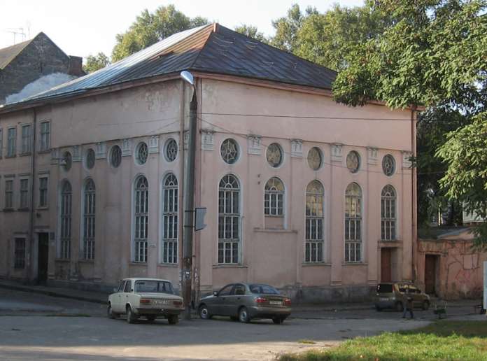 У Львові із синагоги позникали таблички У Львові із синагоги позникали таблички