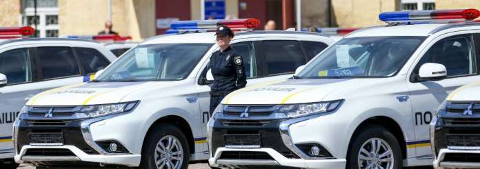Для поліції передали 635 гібридних Mitsubishi Outlander (фото) Для поліції передали 635 гібридних Mitsubishi Outlander (фото)