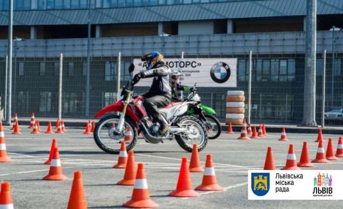 Львівські байкери відсвяткують офіційне відкриття мотосезону в 2017 Львівські байкери відсвяткують офіційне відкриття мотосезону в 2017