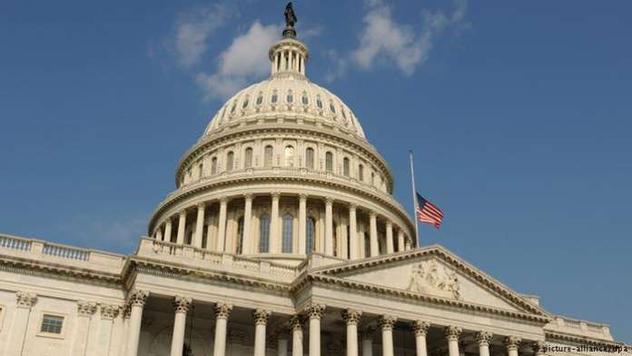 Сенат США погодив розширені санкції проти РФ Сенат США погодив розширені санкції проти РФ