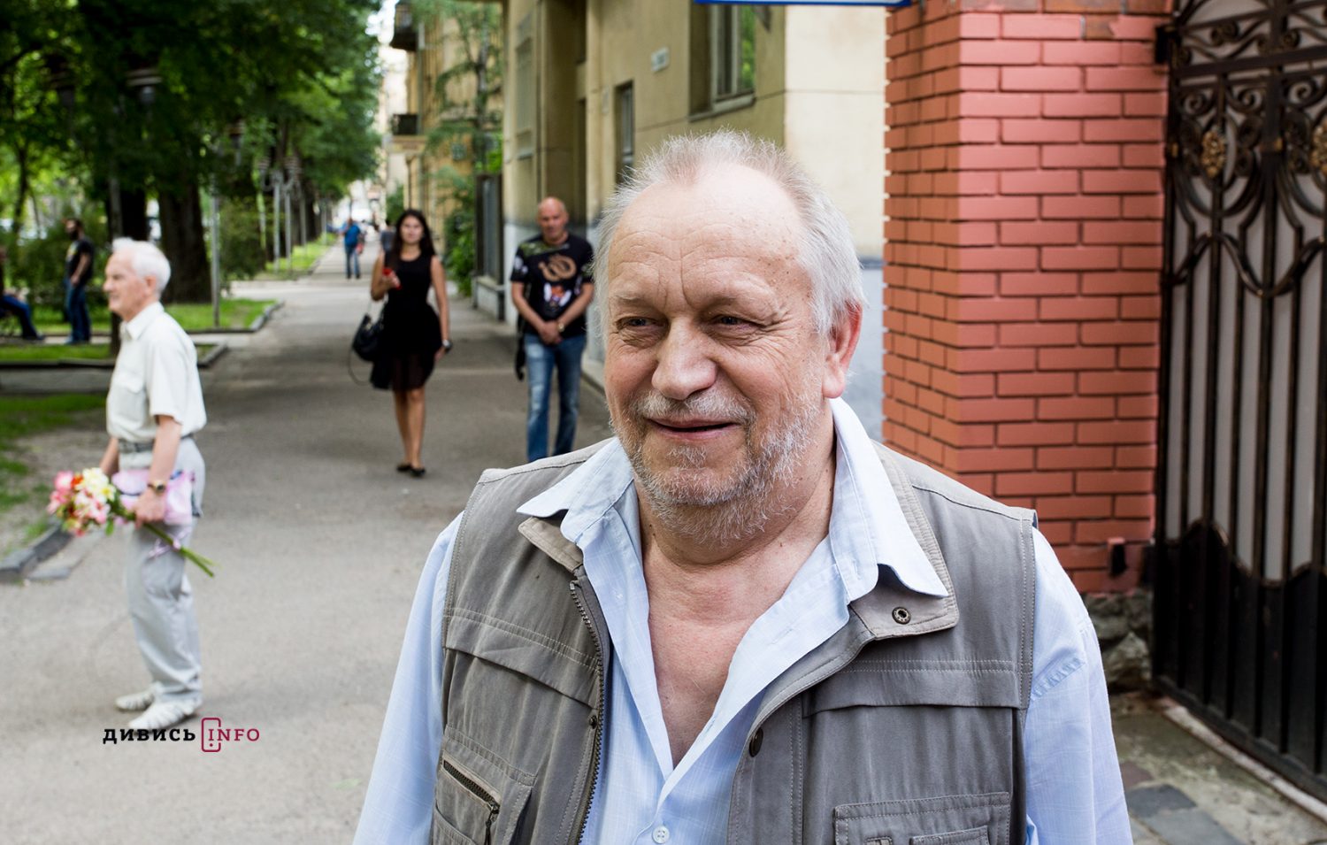 «Чого я сюди йду, вас не стосується», — як у Львові святкували День Росії (фоторепортаж) - 5