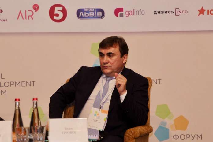 Директор Львівської залізниці розповів, як збирається сполучати Польщу і Україну (фото) Директор Львівської залізниці розповів, як збирається сполучати Польщу і Україну (фото)