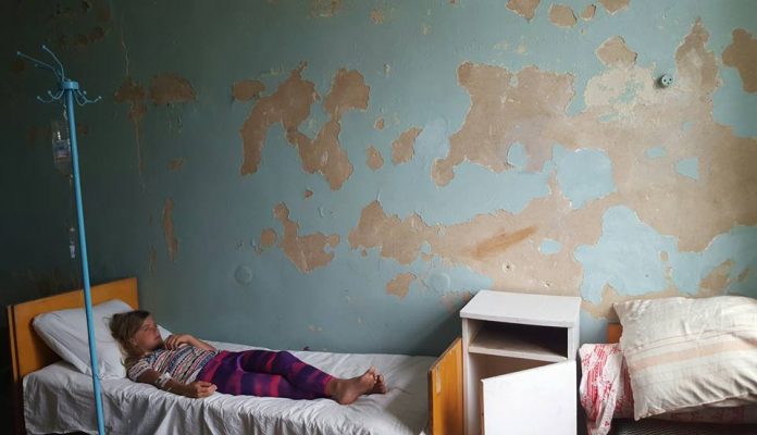 Без прикрас: жінка показала моторошні фото української лікарні на курорті Без прикрас: жінка показала моторошні фото української лікарні на курорті