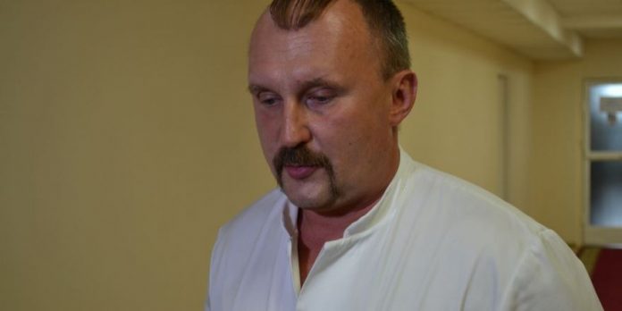 У лікарні Мечникова заявили, що учасника перестрілки перевели в інший медзаклад У лікарні Мечникова заявили, що учасника перестрілки перевели в інший медзаклад