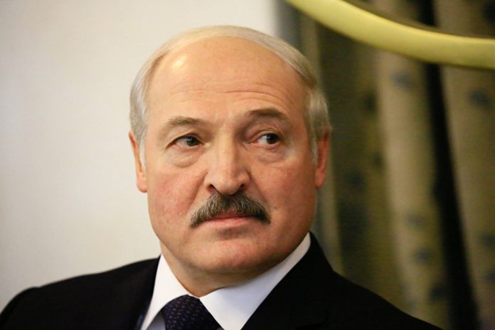 З офіційним візитом до Києва прибув Лукашенко З офіційним візитом до Києва прибув Лукашенко