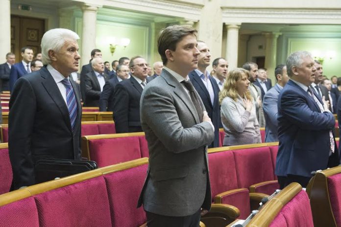 У Регламентному комітеті не знайшлося жодного голосу за зняття недоторканності з Довгого У Регламентному комітеті не знайшлося жодного голосу за зняття недоторканності з Довгого
