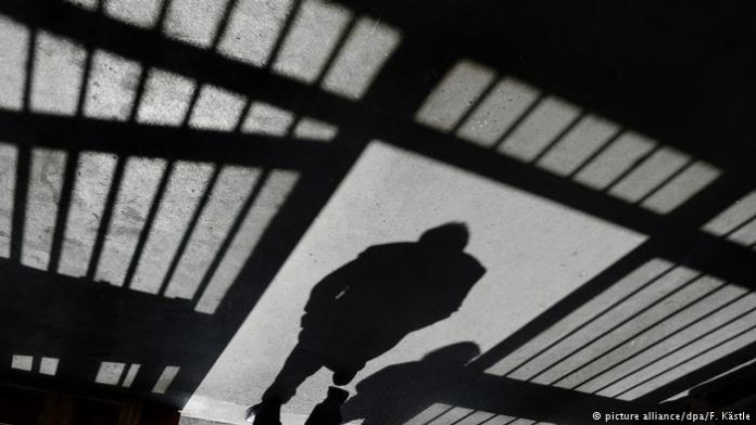 В СБУ розповіли, скільки мешканців Львівщини утримуються у полоні бойовиків «ДНР» та «ЛНР» В СБУ розповіли, скільки мешканців Львівщини утримуються у полоні бойовиків «ДНР» та «ЛНР»