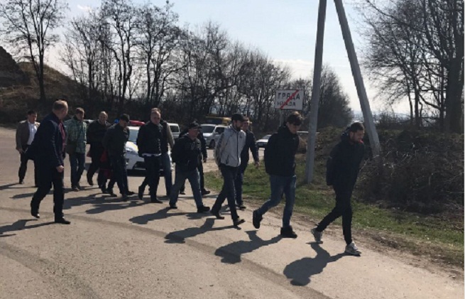 Суд виніс вирок двом організаторам перекриття траси у Гряді - 1