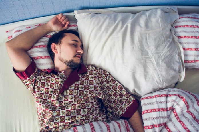 Чому влітку треба змінювати постіль щотижня Чому влітку треба змінювати постіль щотижня