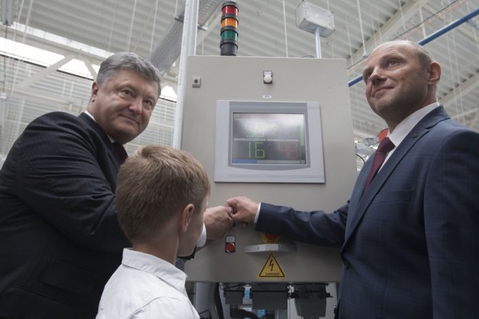 У Бродах запустили завод з виробництва кабельної продукції для BMW У Бродах запустили завод з виробництва кабельної продукції для BMW