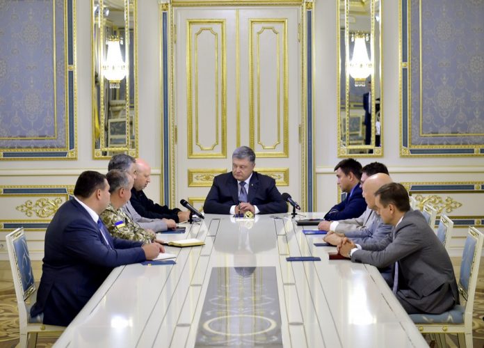 Порошенко в США оголосить про необхідність миротворців на Донбасі Порошенко в США оголосить про необхідність миротворців на Донбасі