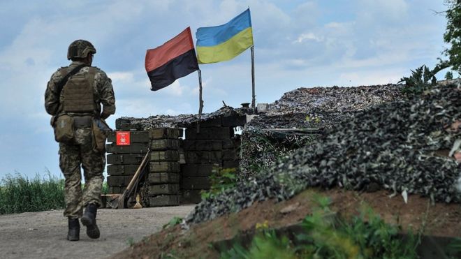 Штаб АТО: 25 обстрілів, двоє українських військових поранені